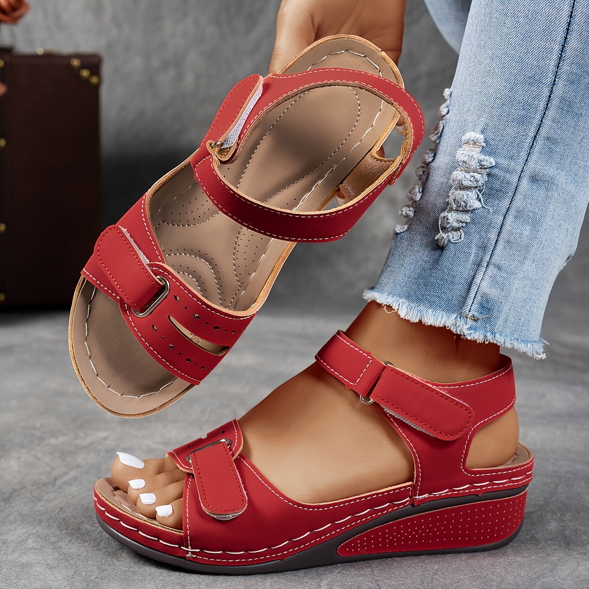CloudEase™ Lightweight Comfort Sandals